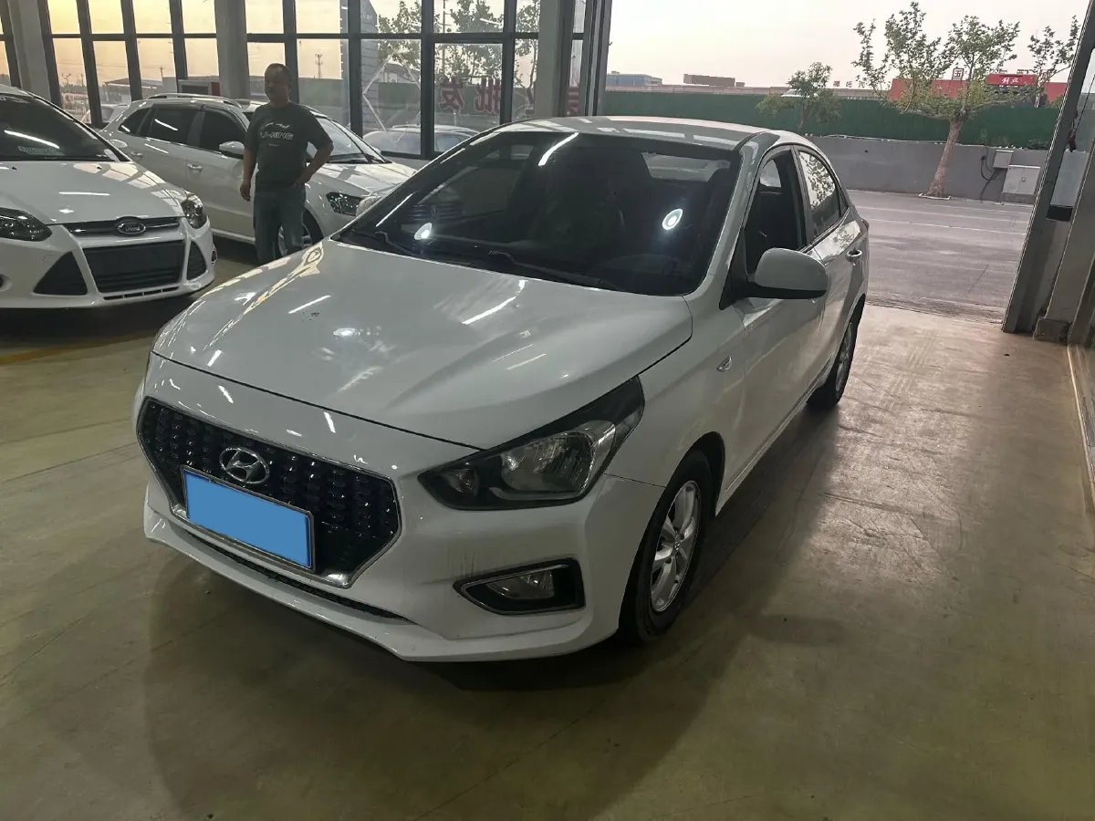 2017 Hyundai Reina 1.4L 95HP L4 5MT,autocango,china used car exporter,china ev exporter,chinese used car exporter,chinese used ev exporter