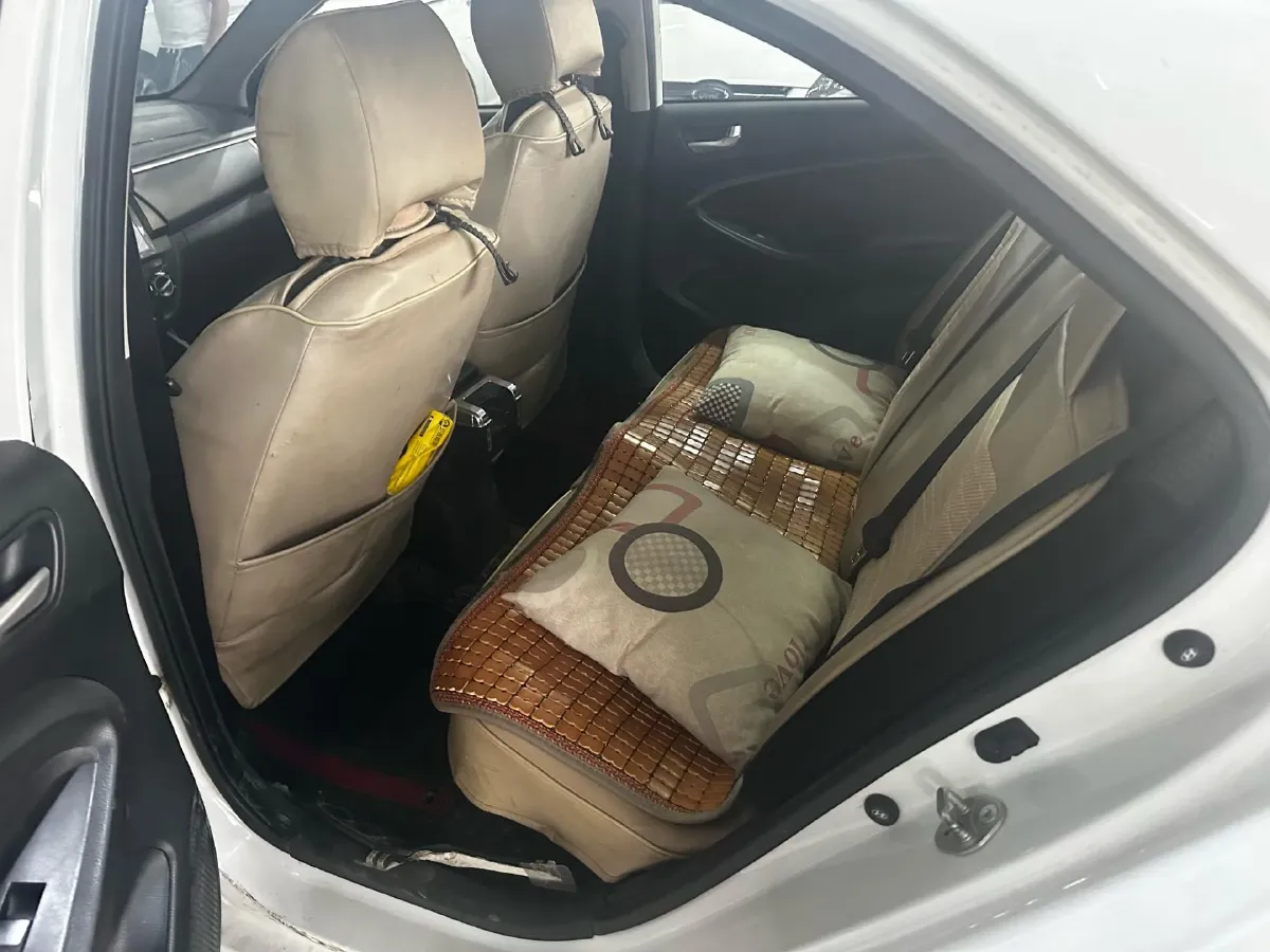 2017 Hyundai Reina 1.4L 95HP L4 5MT,autocango,china used car exporter,china ev exporter,chinese used car exporter,chinese used ev exporter