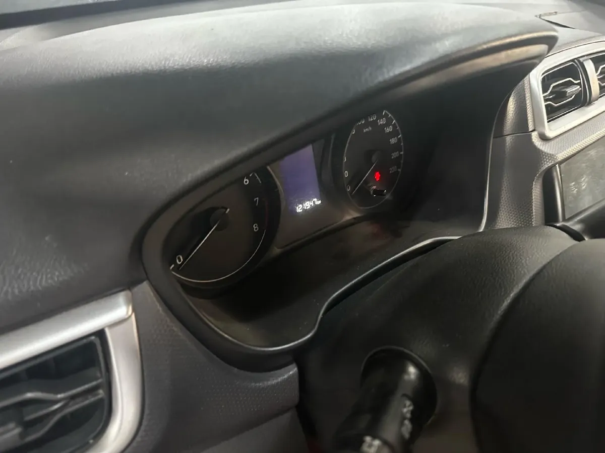 2017 Hyundai Reina 1.4L 95HP L4 5MT,autocango,china used car exporter,china ev exporter,chinese used car exporter,chinese used ev exporter