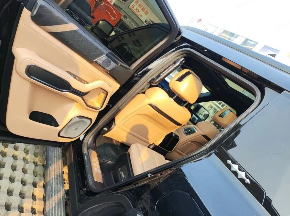 2025 FangChengBao Bao 8 2.0T 245HP L4 E-CVT PHEV 36.8KWH,autocango,china used car exporter,china ev exporter,chinese used car exporter,chinese used ev exporter