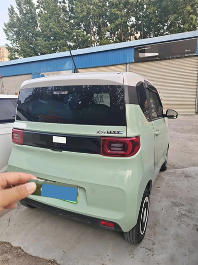 2021 WuLing HongGuang MINI EV BEV 13.8KWH,autocango,china used car exporter,china ev exporter,chinese used car exporter,chinese used ev exporter