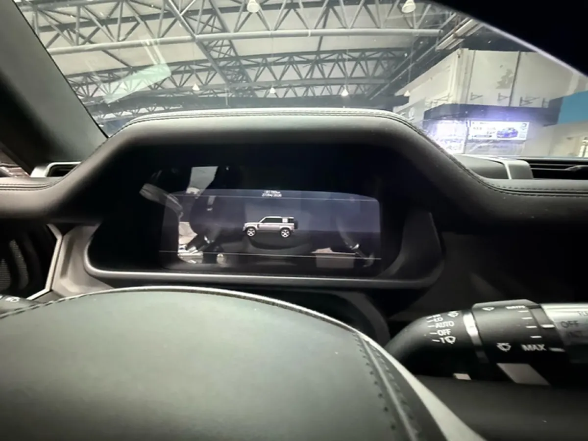 2021 Land Rover Defender 3.0T 400HP L6 8AT,autocango,china used car exporter,china ev exporter,chinese used car exporter,chinese used ev exporter