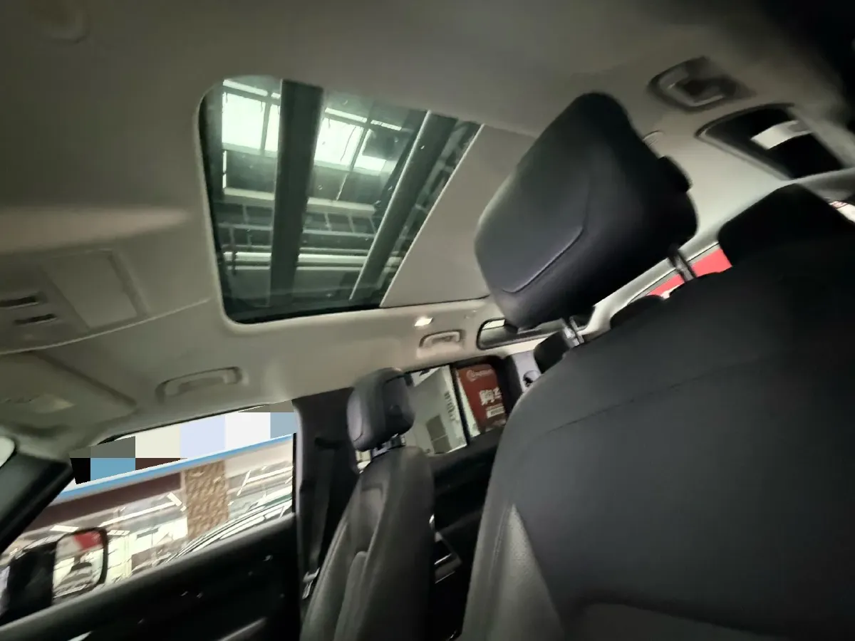 2021 Land Rover Defender 3.0T 400HP L6 8AT,autocango,china used car exporter,china ev exporter,chinese used car exporter,chinese used ev exporter