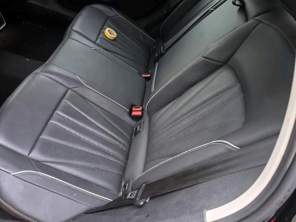 2024 Volkswagen Passat 2.0T 220HP L4 7DCT,autocango,china used car exporter,china ev exporter,chinese used car exporter,chinese used ev exporter