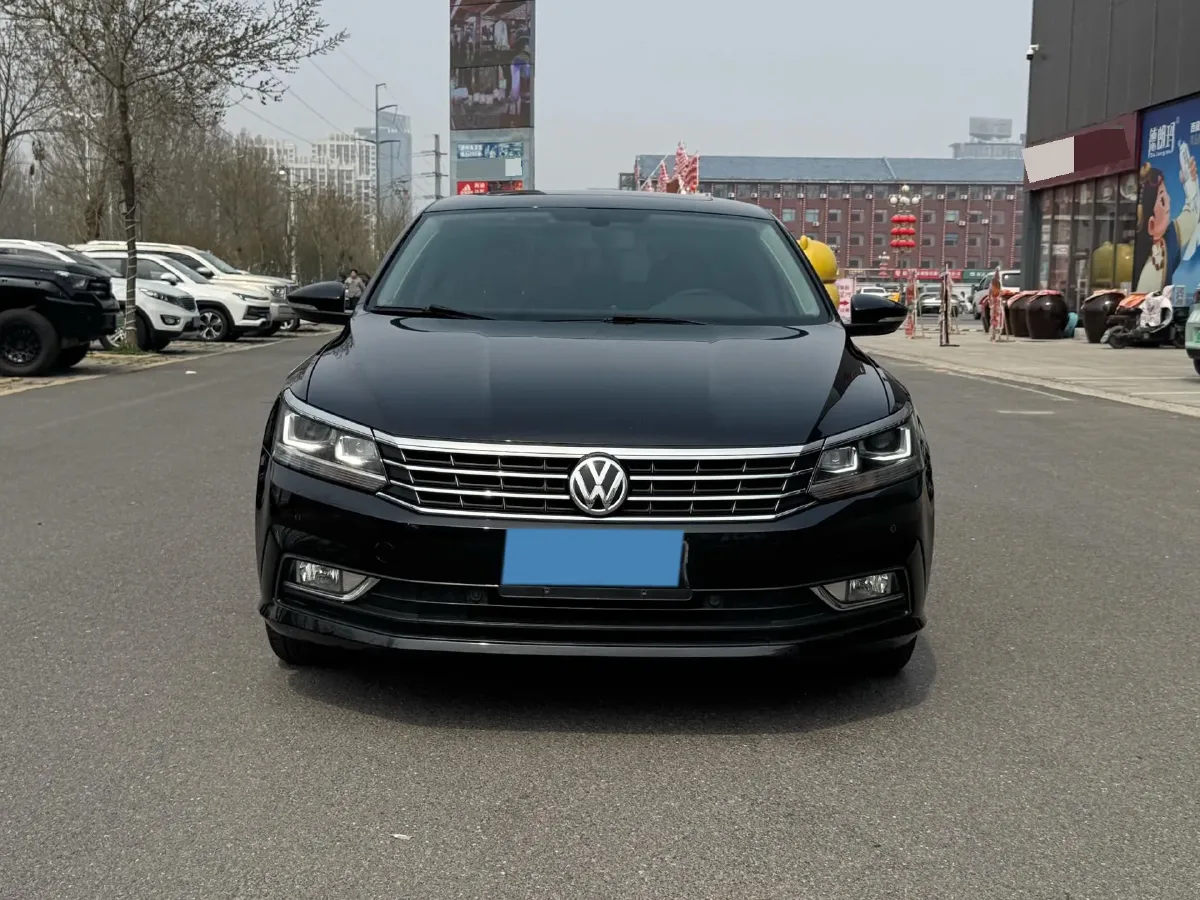 2017 Volkswagen Passat 1.8T 180HP L4 7DCT,autocango,china used car exporter,china ev exporter,chinese used car exporter,chinese used ev exporter
