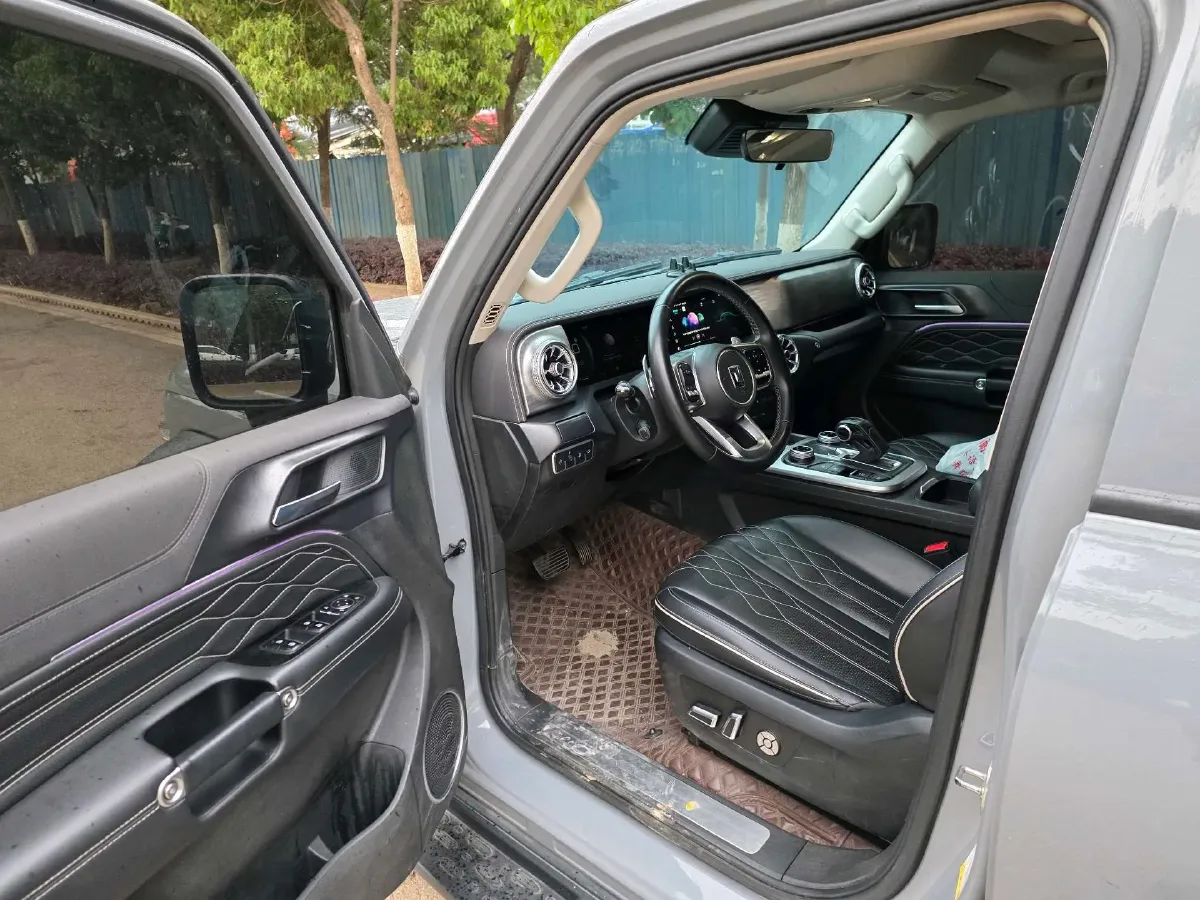 2024 Tank 300 2.0T 227HP L4 8AT,autocango,china used car exporter,china ev exporter,chinese used car exporter,chinese used ev exporter