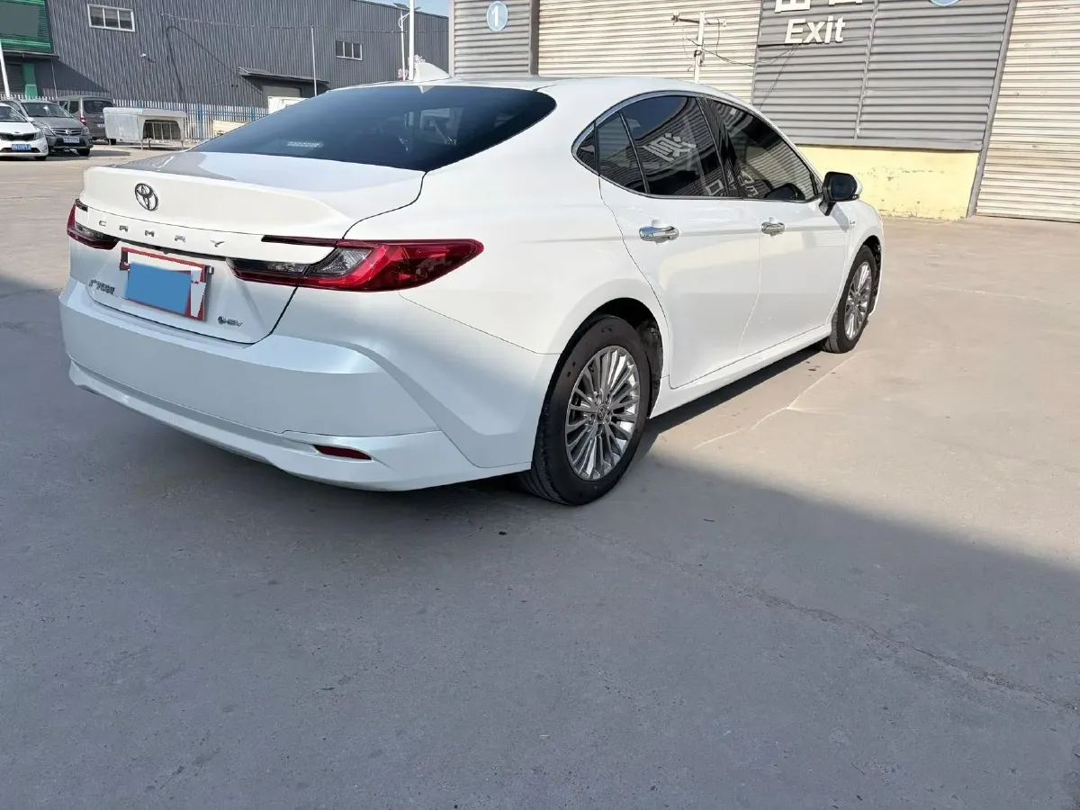 2024 Toyota Camry 2.0L 152HP L4 E-CVT Hybrid,autocango,china used car exporter,china ev exporter,chinese used car exporter,chinese used ev exporter