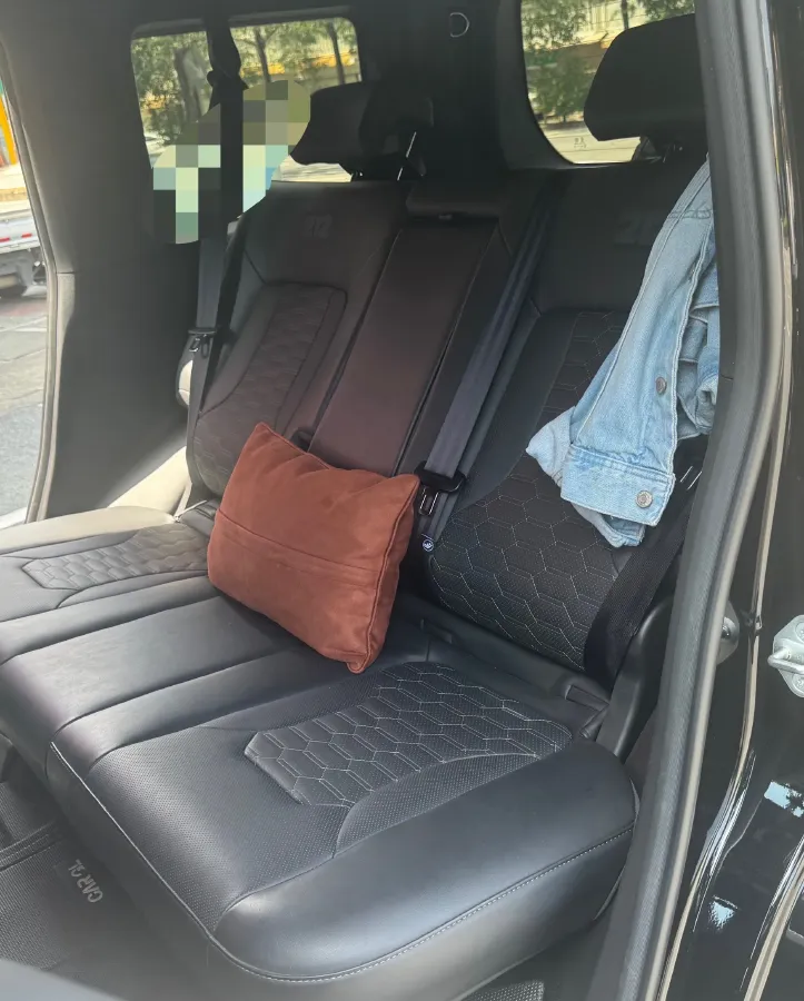 2025 212 212 T01 2.0T 252HP L4 8AT,autocango,china used car exporter,china ev exporter,chinese used car exporter,chinese used ev exporter