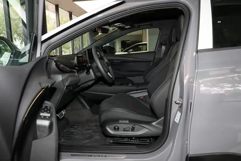 2024 Volkswagen ID.UNYX 06 BEV 82.4KWH,autocango,china used car exporter,china ev exporter,chinese used car exporter,chinese used ev exporter