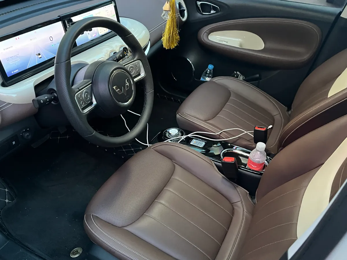 2023 WuLing BinGuo BEV 31.9KWH,autocango,china used car exporter,china ev exporter,chinese used car exporter,chinese used ev exporter