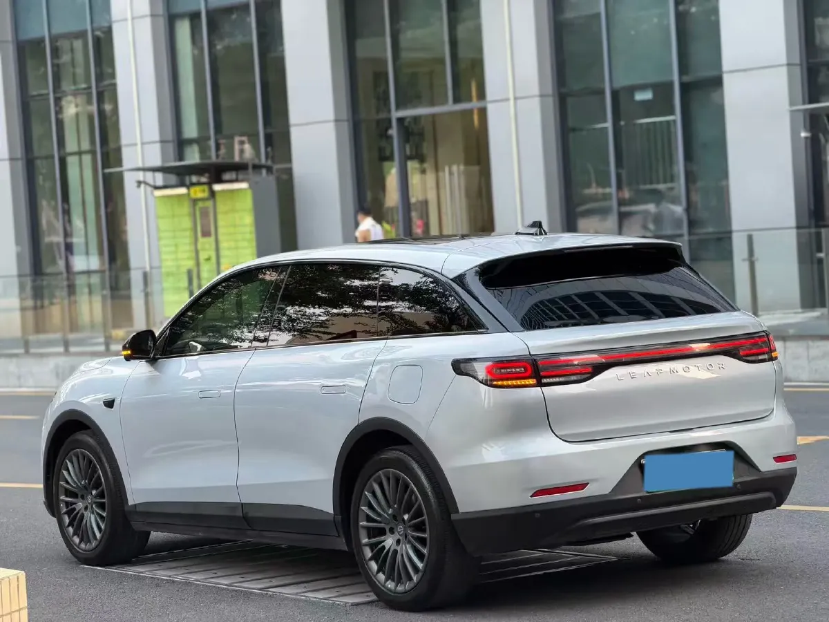 2023 Leapmotor C11 Range Extended 131HP REEV 30.1KWH,autocango,china used car exporter,china ev exporter,chinese used car exporter,chinese used ev exporter
