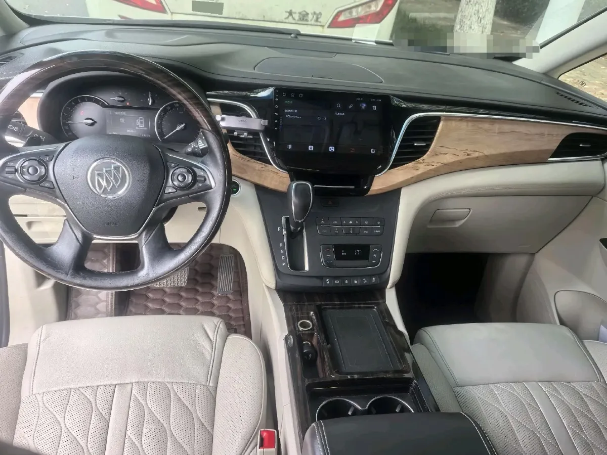 2018 Buick GL8 2.0T 260HP L4 6AT,autocango,china used car exporter,china ev exporter,chinese used car exporter,chinese used ev exporter