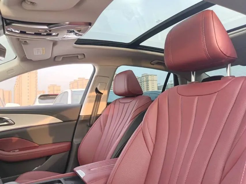 2025 HongQi H5 1.5T 169HP L4 1DHT Hybrid,autocango,china used car exporter,china ev exporter,chinese used car exporter,chinese used ev exporter