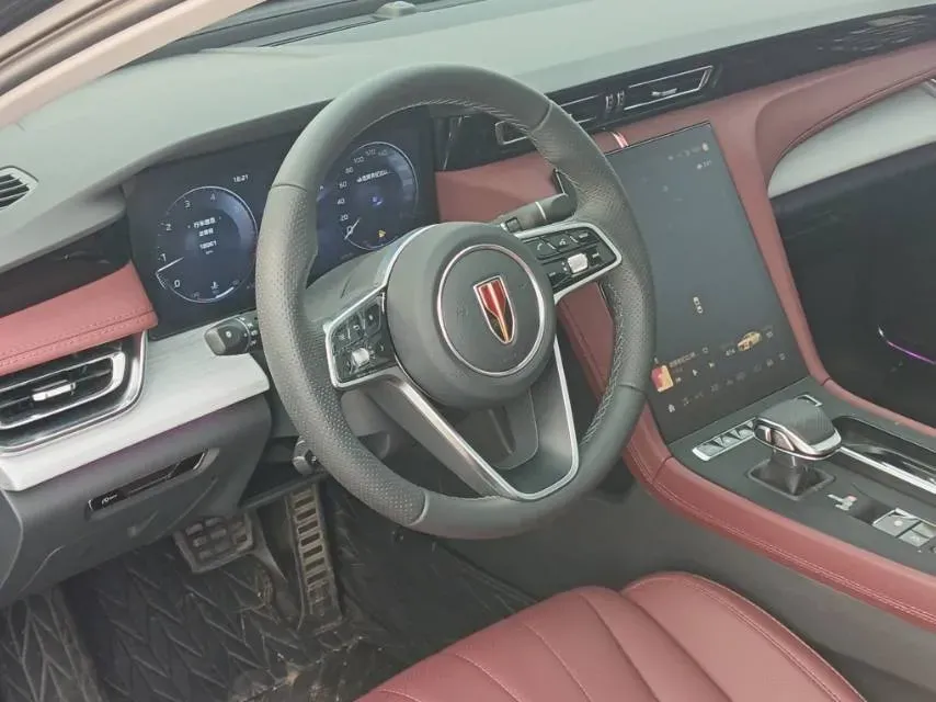 2025 HongQi H5 1.5T 169HP L4 1DHT Hybrid,autocango,china used car exporter,china ev exporter,chinese used car exporter,chinese used ev exporter