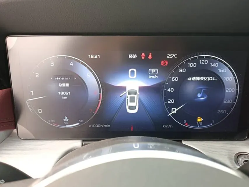 2025 HongQi H5 1.5T 169HP L4 1DHT Hybrid,autocango,china used car exporter,china ev exporter,chinese used car exporter,chinese used ev exporter