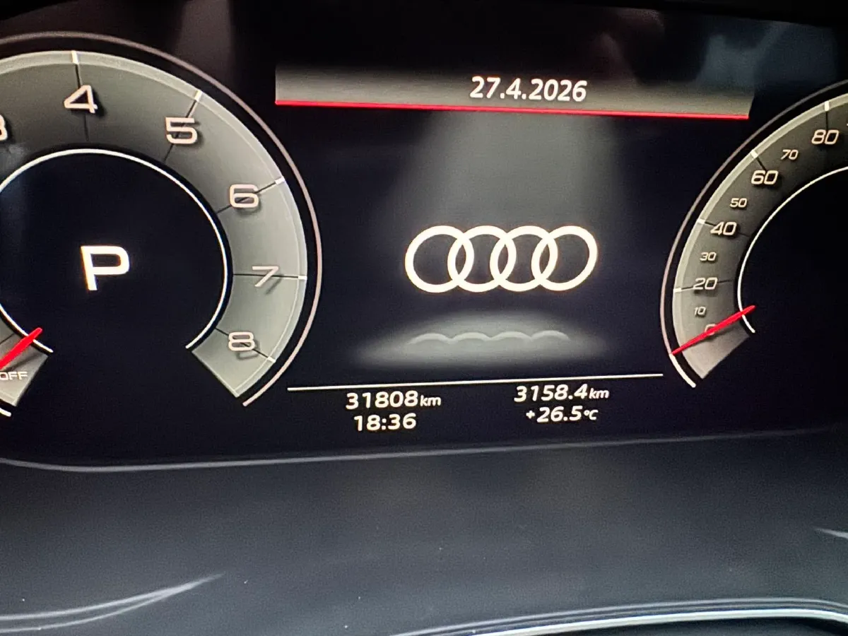 2023 Audi Q5L 2.0T 190HP L4 7DCT,autocango,china used car exporter,china ev exporter,chinese used car exporter,chinese used ev exporter