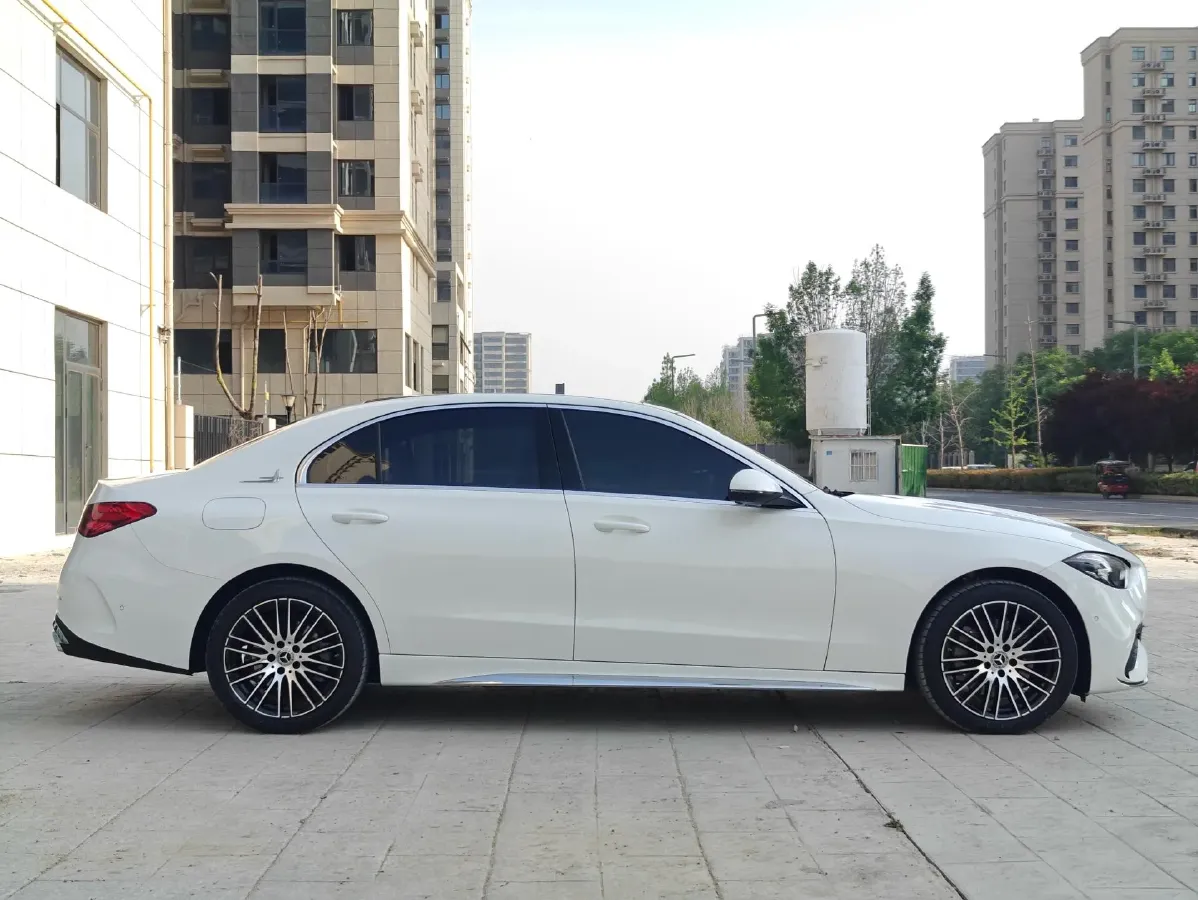 2025 Mercedes-Benz C Class 1.5T 204HP L4 9AT,autocango,china used car exporter,china ev exporter,chinese used car exporter,chinese used ev exporter