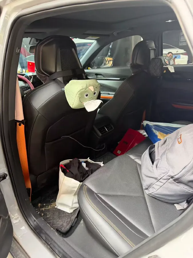 2022 ChangAn UNI-V 1.5T 188HP L4 7DCT,autocango,china used car exporter,china ev exporter,chinese used car exporter,chinese used ev exporter