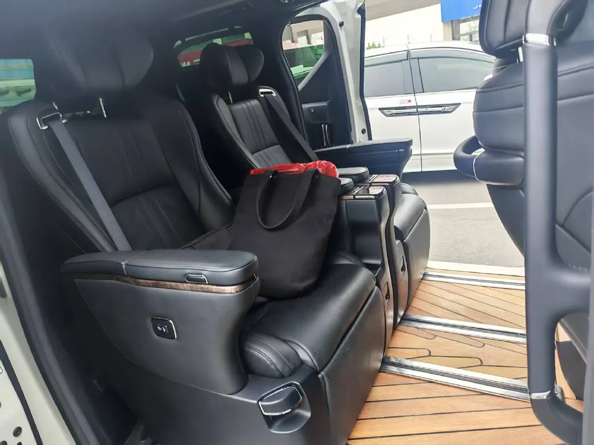 2021 Toyota Vellfire 2.5L 117HP L4 E-CVT Hybrid,autocango,china used car exporter,china ev exporter,chinese used car exporter,chinese used ev exporter