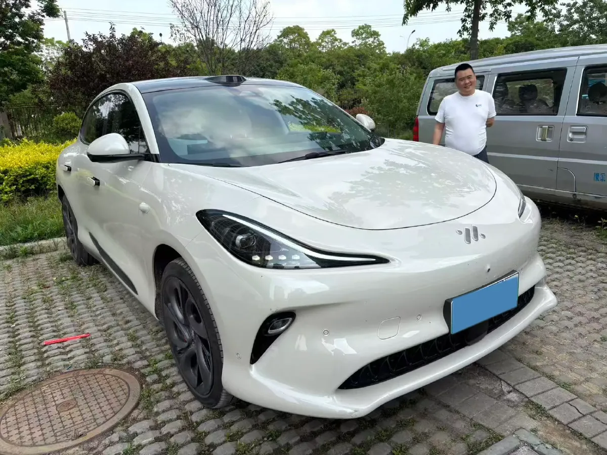 2025 IM LS6 BEV 100KWH,autocango,china used car exporter,china ev exporter,chinese used car exporter,chinese used ev exporter