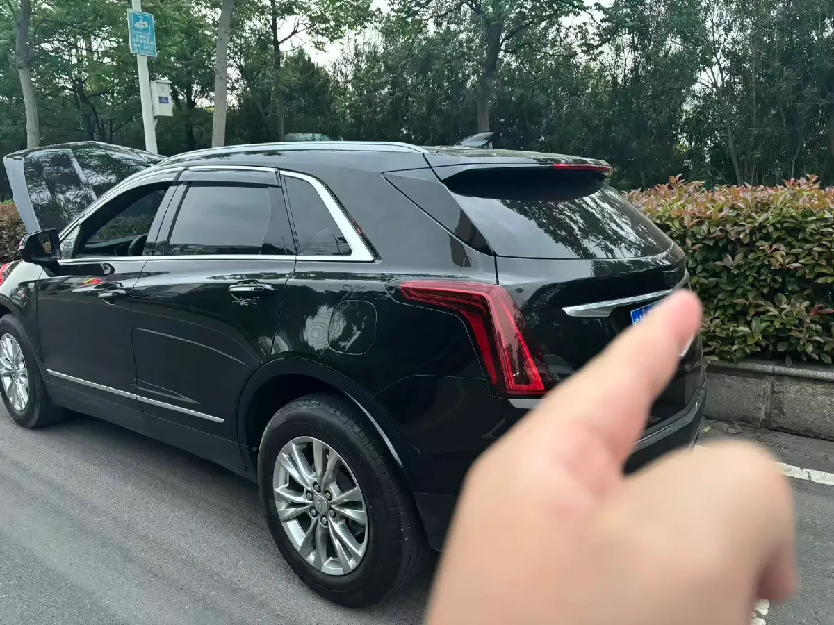 2022 Cadillac XT5 2.0T 237HP L4 9AT,autocango,china used car exporter,china ev exporter,chinese used car exporter,chinese used ev exporter