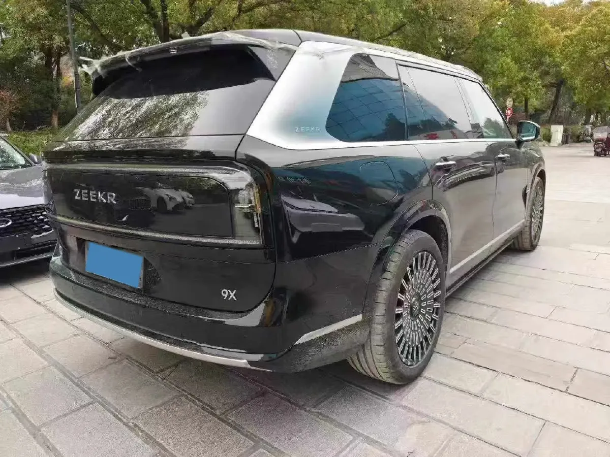 2025 Zeekr 9X 2.0T 279HP L4 1DHT PHEV,autocango,china used car exporter,china ev exporter,chinese used car exporter,chinese used ev exporter