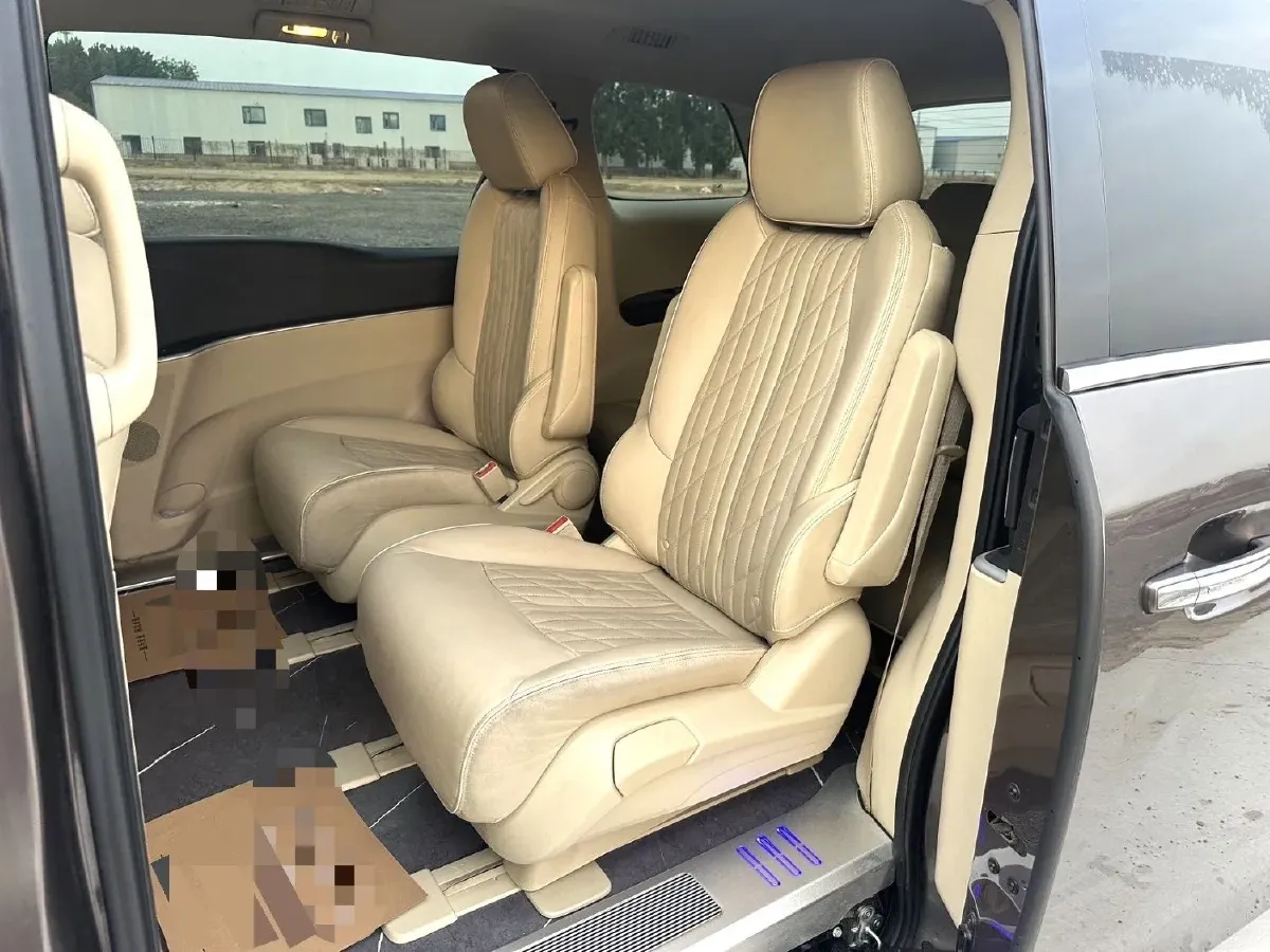 2023 Buick GL8 2.0T 237HP L4 9AT,autocango,china used car exporter,china ev exporter,chinese used car exporter,chinese used ev exporter