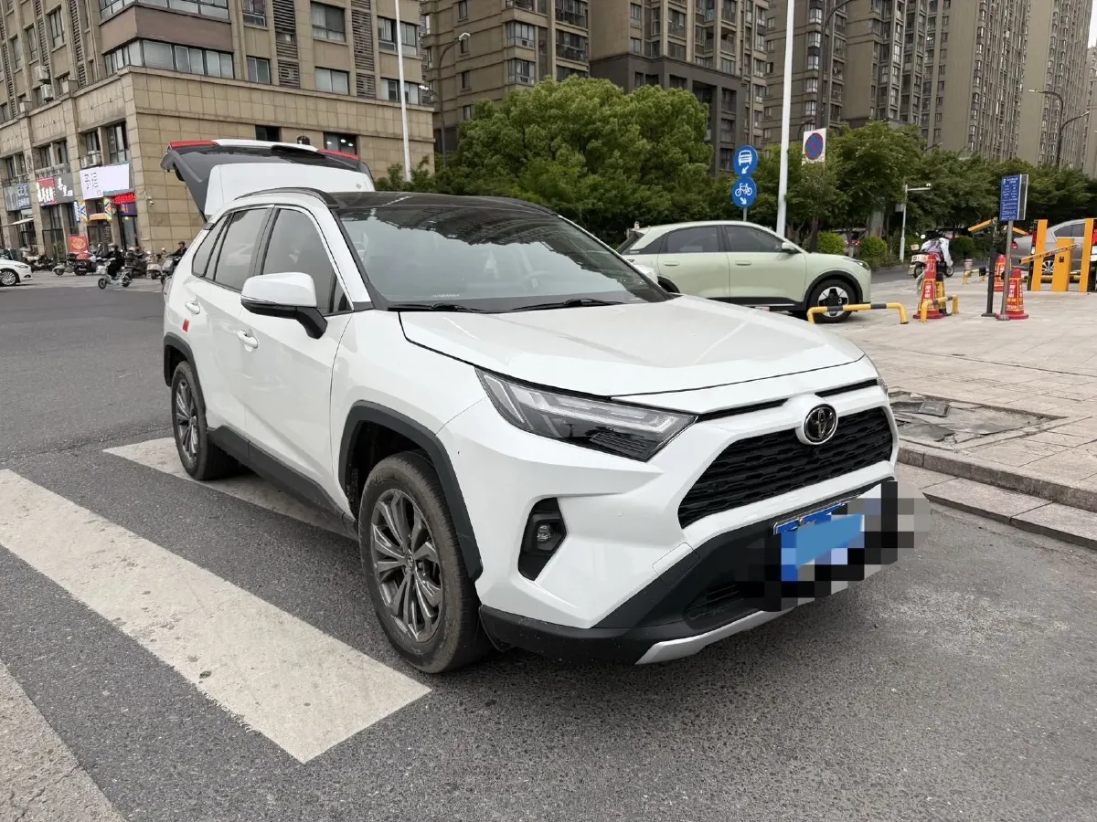 2023 Toyota RAV4 2.0L 171HP L4 CVT,autocango,china used car exporter,china ev exporter,chinese used car exporter,chinese used ev exporter