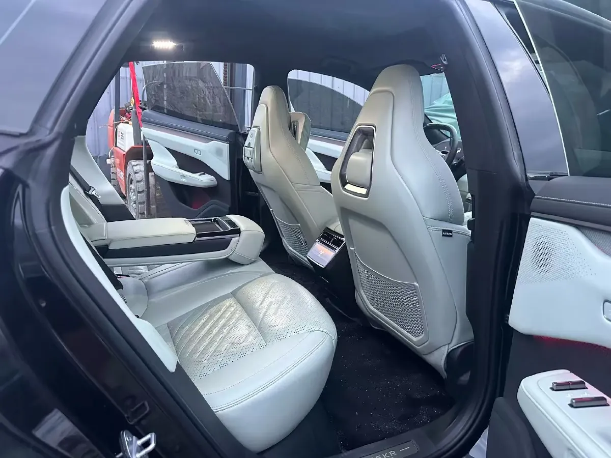 2024 Zeekr 001 BEV 95KWH,autocango,china used car exporter,china ev exporter,chinese used car exporter,chinese used ev exporter