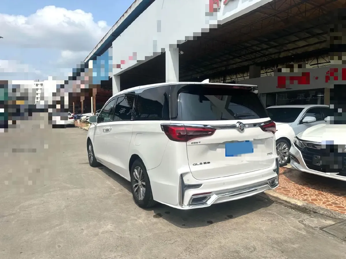 2022 Buick GL8 2.0T 237HP L4 9AT,autocango,china used car exporter,china ev exporter,chinese used car exporter,chinese used ev exporter