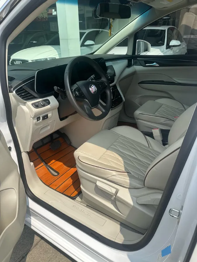 2022 Buick GL8 2.0T 237HP L4 9AT,autocango,china used car exporter,china ev exporter,chinese used car exporter,chinese used ev exporter