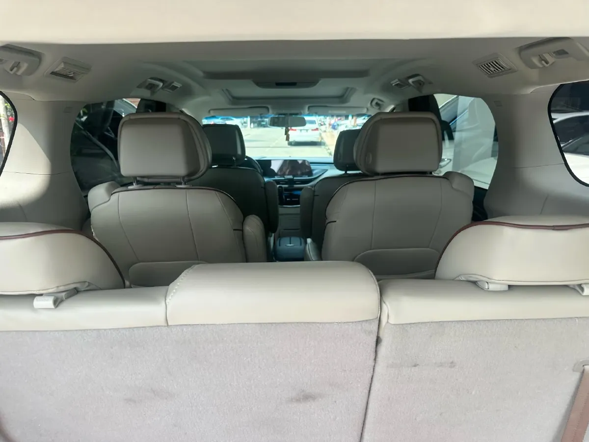 2022 Buick GL8 2.0T 237HP L4 9AT,autocango,china used car exporter,china ev exporter,chinese used car exporter,chinese used ev exporter