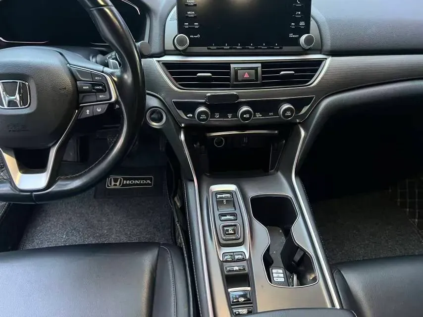 2018 Honda Accord 2.0L 146HP L4 E-CVT Hybrid,autocango,china used car exporter,china ev exporter,chinese used car exporter,chinese used ev exporter
