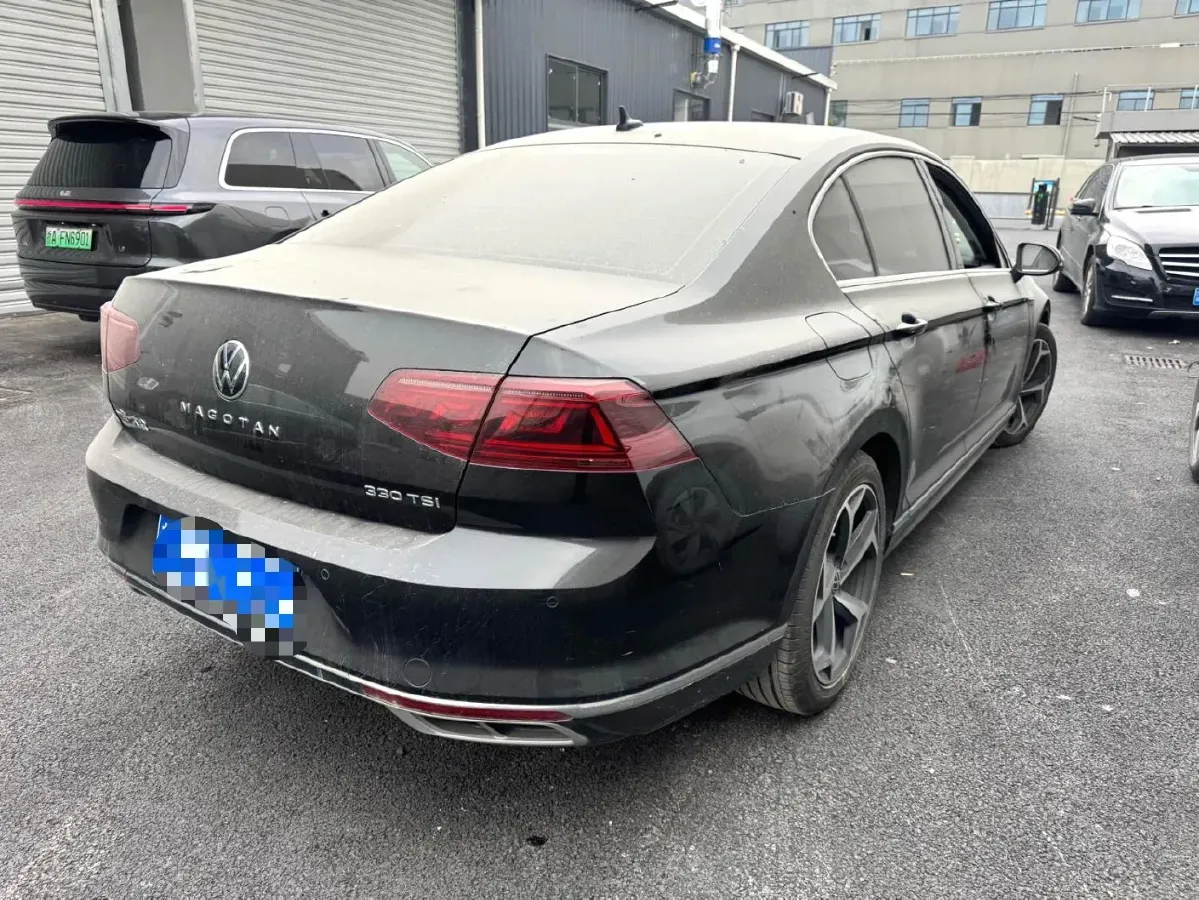 2023 Volkswagen Magotan 2.0T 186HP L4 7DCT,autocango,china used car exporter,china ev exporter,chinese used car exporter,chinese used ev exporter
