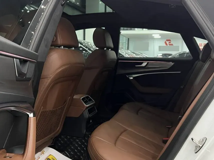 2021 Audi A7 2.0T 245HP L4 7DCT,autocango,china used car exporter,china ev exporter,chinese used car exporter,chinese used ev exporter