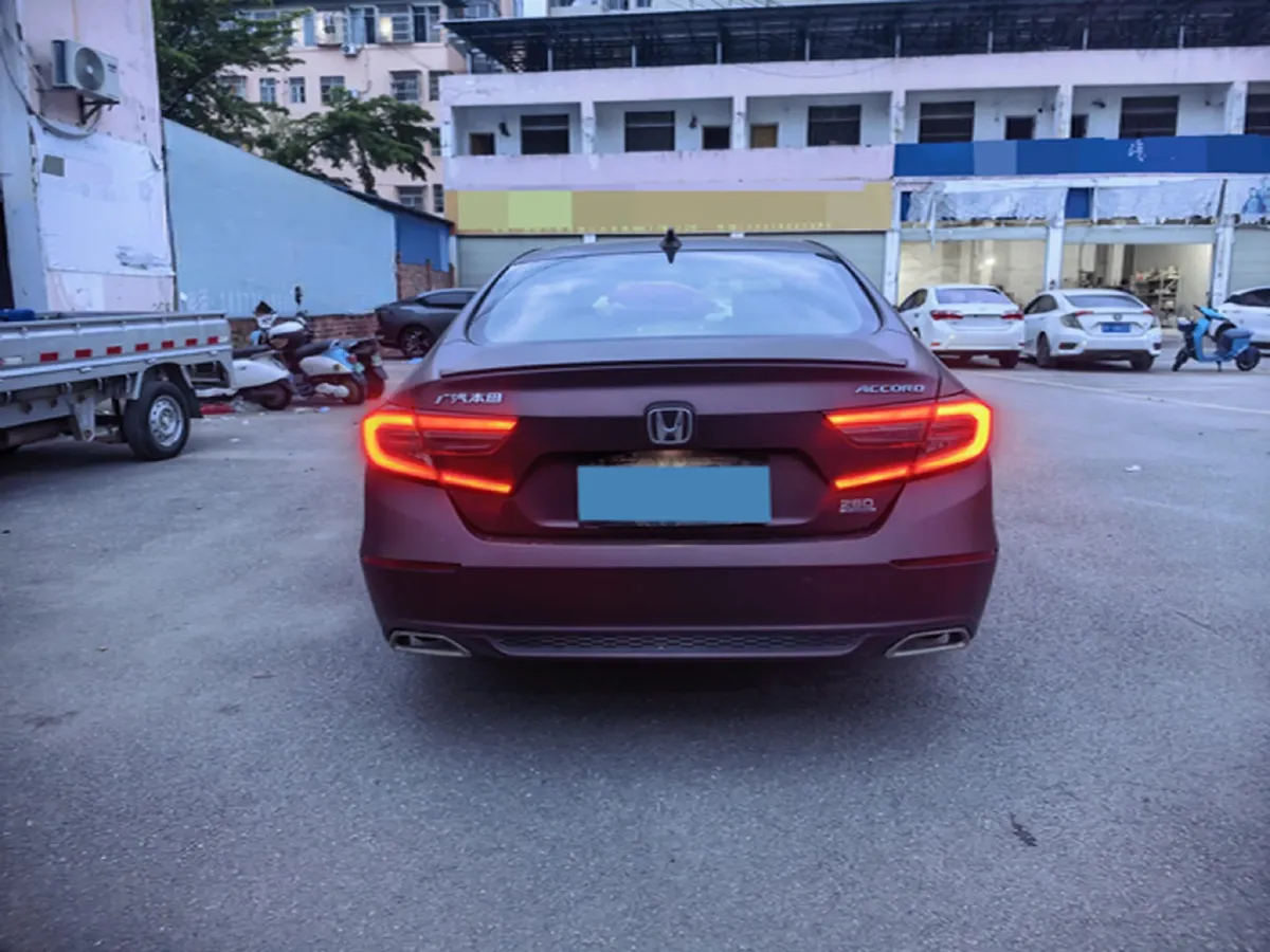 2022 Honda Accord 1.5T 194HP L4 CVT,autocango,china used car exporter,china ev exporter,chinese used car exporter,chinese used ev exporter