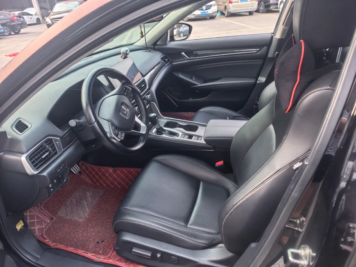 2022 Honda Accord 1.5T 194HP L4 CVT,autocango,china used car exporter,china ev exporter,chinese used car exporter,chinese used ev exporter