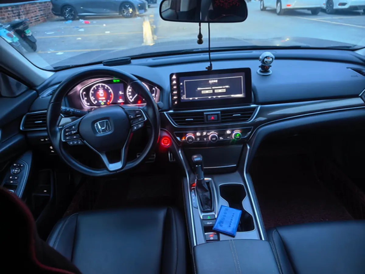 2022 Honda Accord 1.5T 194HP L4 CVT,autocango,china used car exporter,china ev exporter,chinese used car exporter,chinese used ev exporter