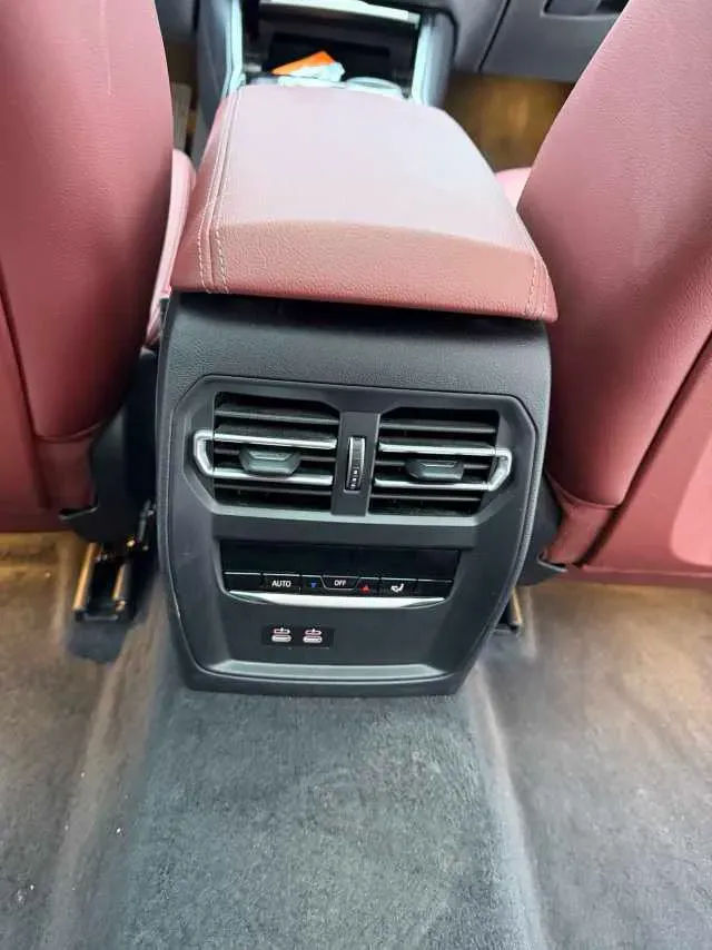 2023 BMW 3 Series 2.0T 156HP L4 8AT,autocango,china used car exporter,china ev exporter,chinese used car exporter,chinese used ev exporter