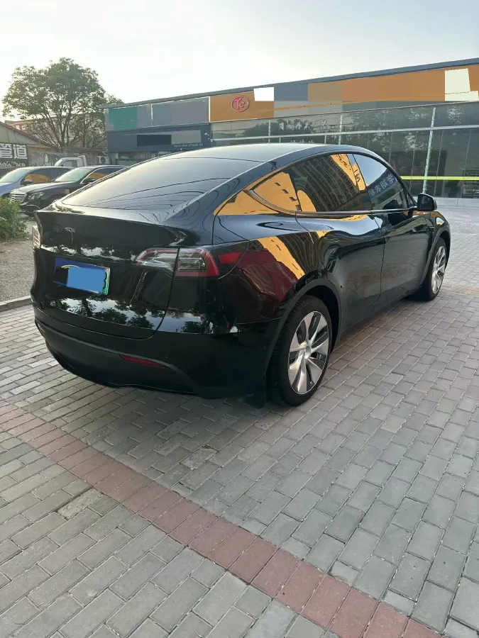 2022 Tesla Model Y BEV 60KWH,autocango,china used car exporter,china ev exporter,chinese used car exporter,chinese used ev exporter