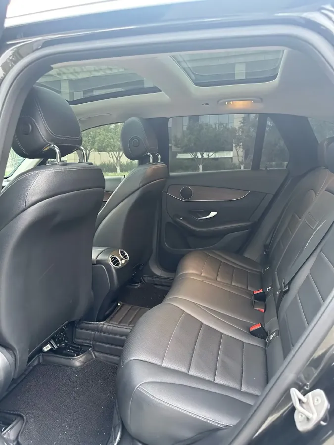 2020 Mercedes-Benz GLC Class 2.0T 258HP L4 9AT,autocango,china used car exporter,china ev exporter,chinese used car exporter,chinese used ev exporter