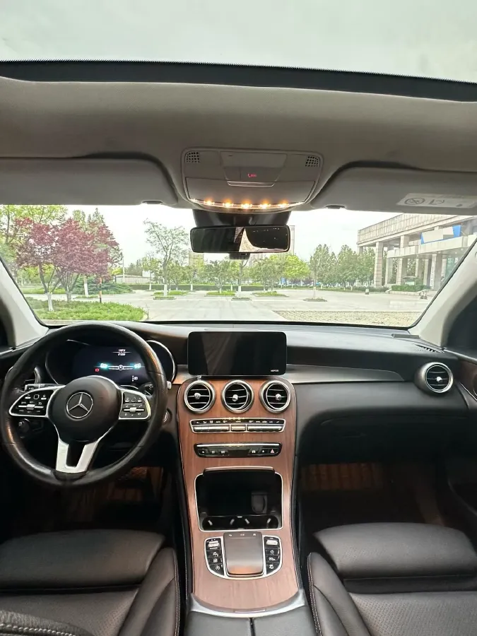 2020 Mercedes-Benz GLC Class 2.0T 258HP L4 9AT,autocango,china used car exporter,china ev exporter,chinese used car exporter,chinese used ev exporter