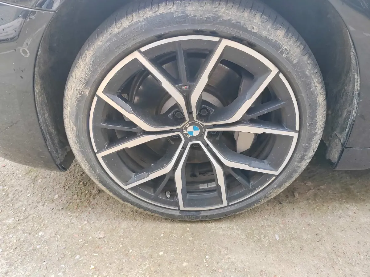 2023 BMW 5 Series 2.0T 245HP L4 8AT,autocango,china used car exporter,china ev exporter,chinese used car exporter,chinese used ev exporter