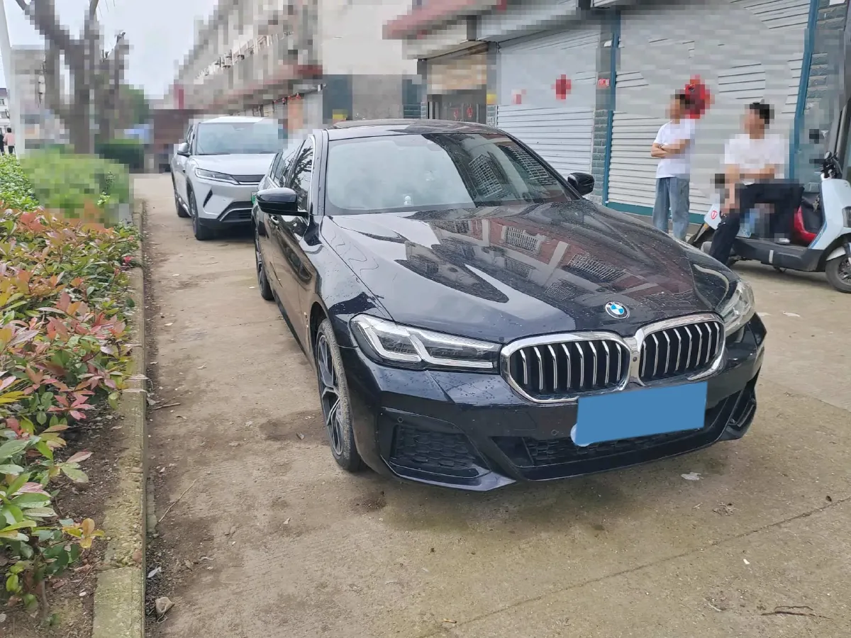 2023 BMW 5 Series 2.0T 245HP L4 8AT,autocango,china used car exporter,china ev exporter,chinese used car exporter,chinese used ev exporter