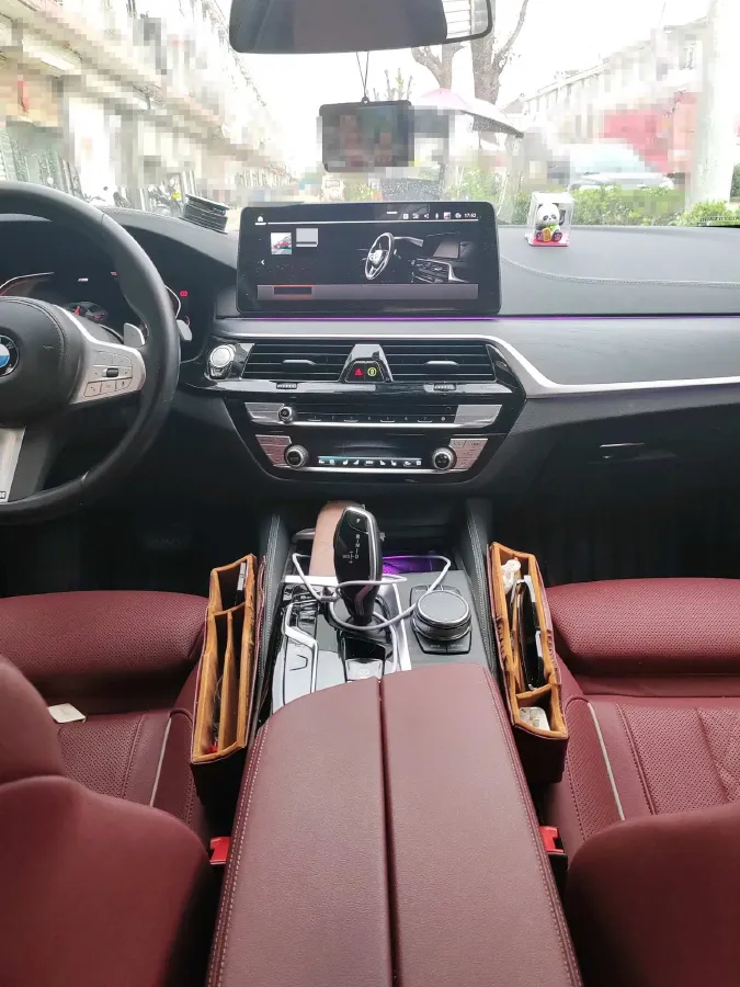 2023 BMW 5 Series 2.0T 245HP L4 8AT,autocango,china used car exporter,china ev exporter,chinese used car exporter,chinese used ev exporter