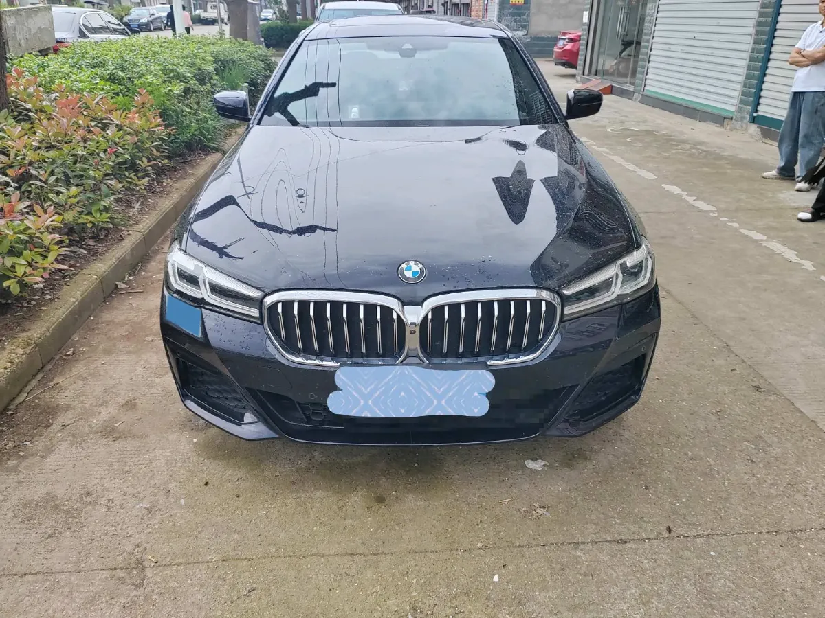 2023 BMW 5 Series 2.0T 245HP L4 8AT,autocango,china used car exporter,china ev exporter,chinese used car exporter,chinese used ev exporter