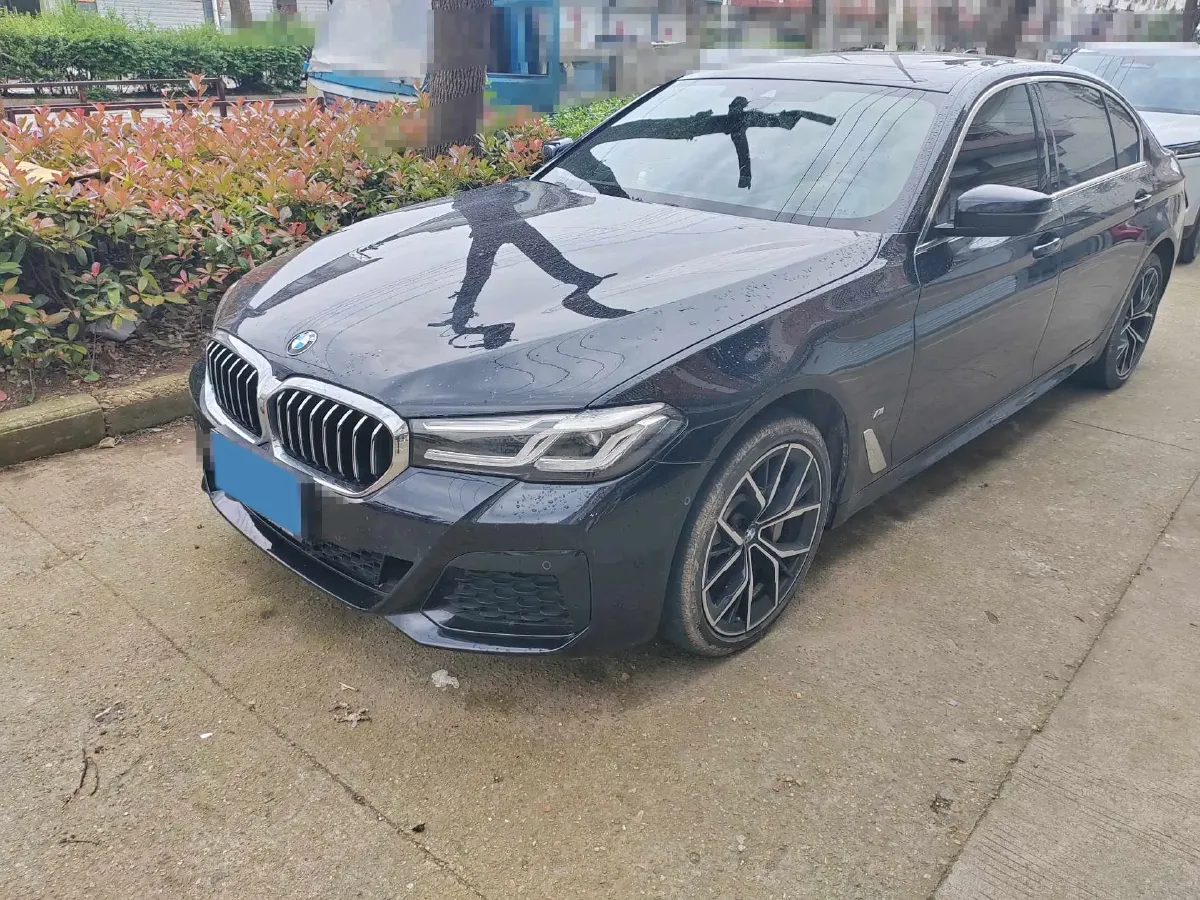 2023 BMW 5 Series 2.0T 245HP L4 8AT,autocango,china used car exporter,china ev exporter,chinese used car exporter,chinese used ev exporter