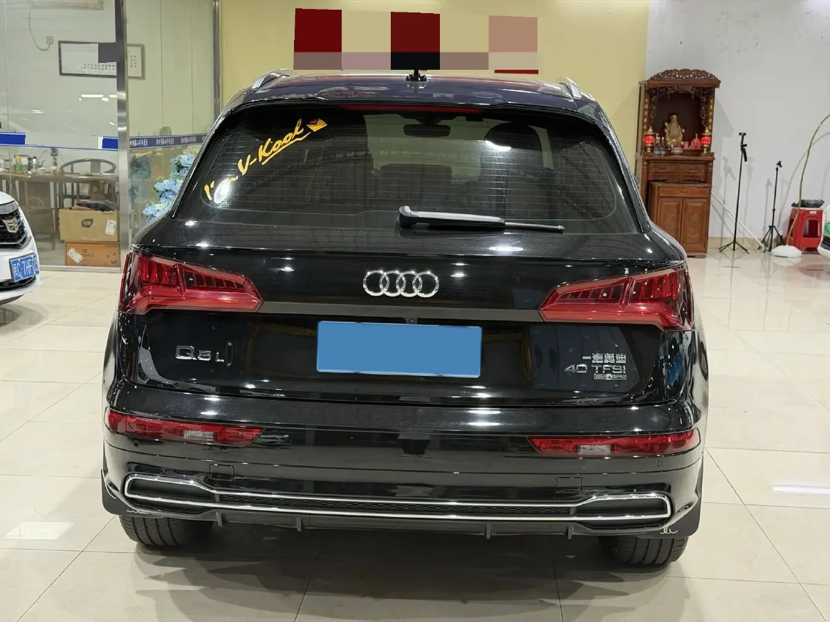 2020 Audi Q5L 2.0T 190HP L4 7DCT,autocango,china used car exporter,china ev exporter,chinese used car exporter,chinese used ev exporter