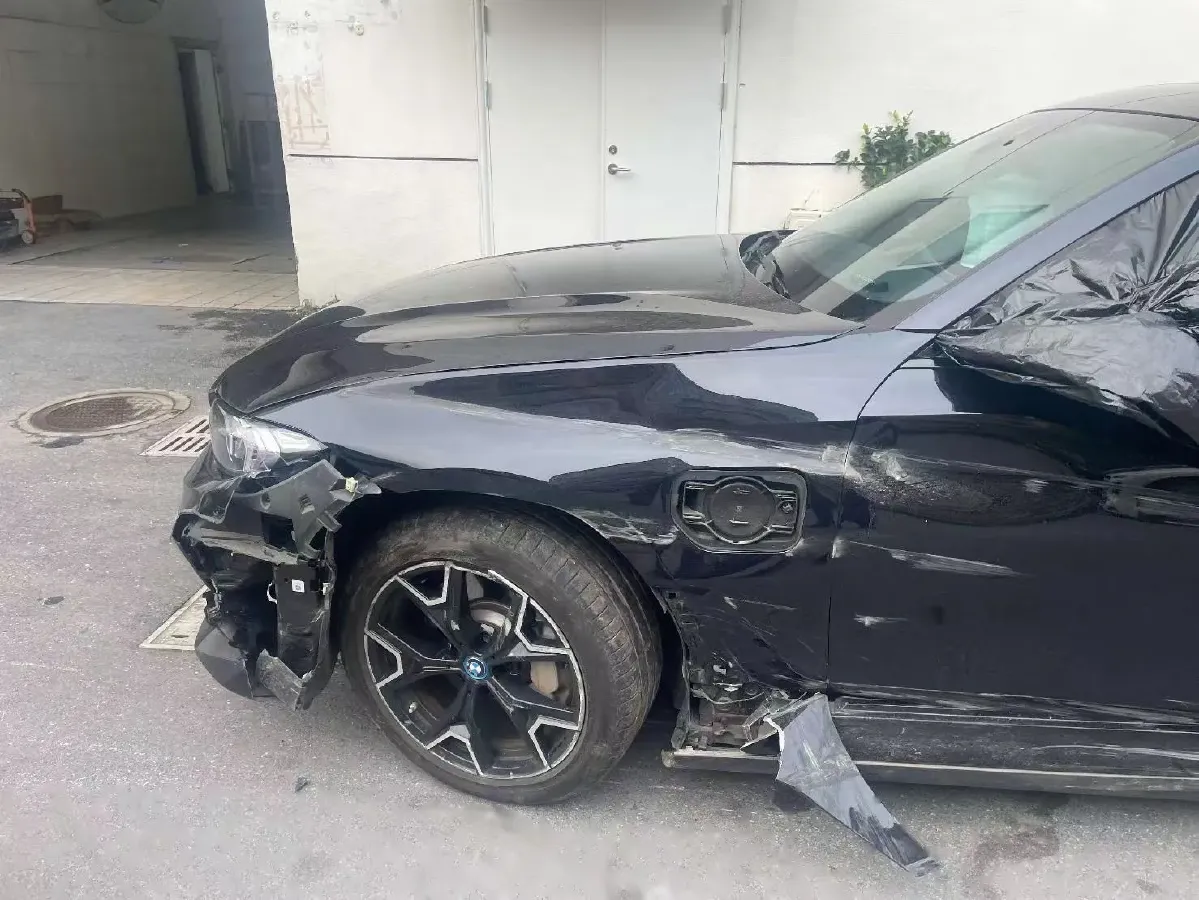 2024 BMW i3 BEV 79.05KWH,autocango,china used car exporter,china ev exporter,chinese used car exporter,chinese used ev exporter