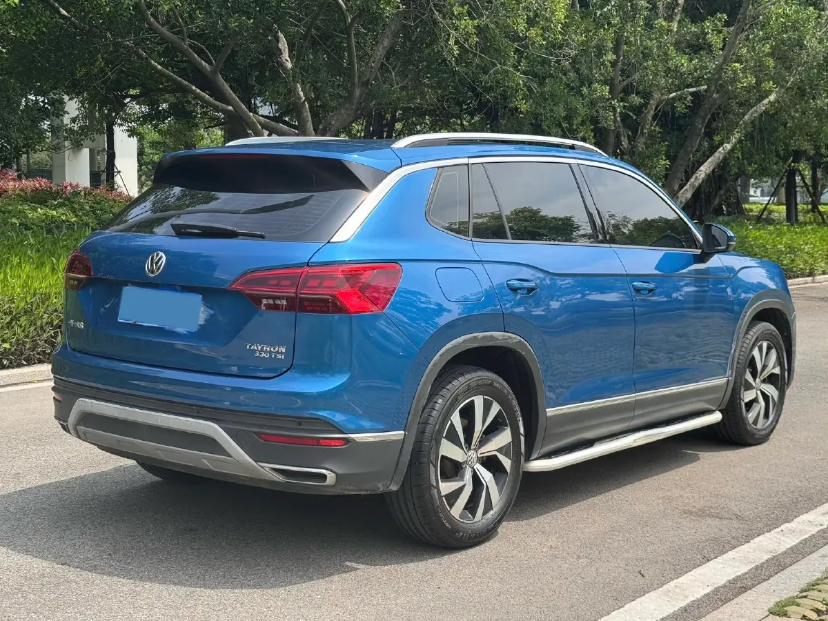 2019 Jeep Cherokee 2.0T 234HP L4 9AT,autocango,china used car exporter,china ev exporter,chinese used car exporter,chinese used ev exporter